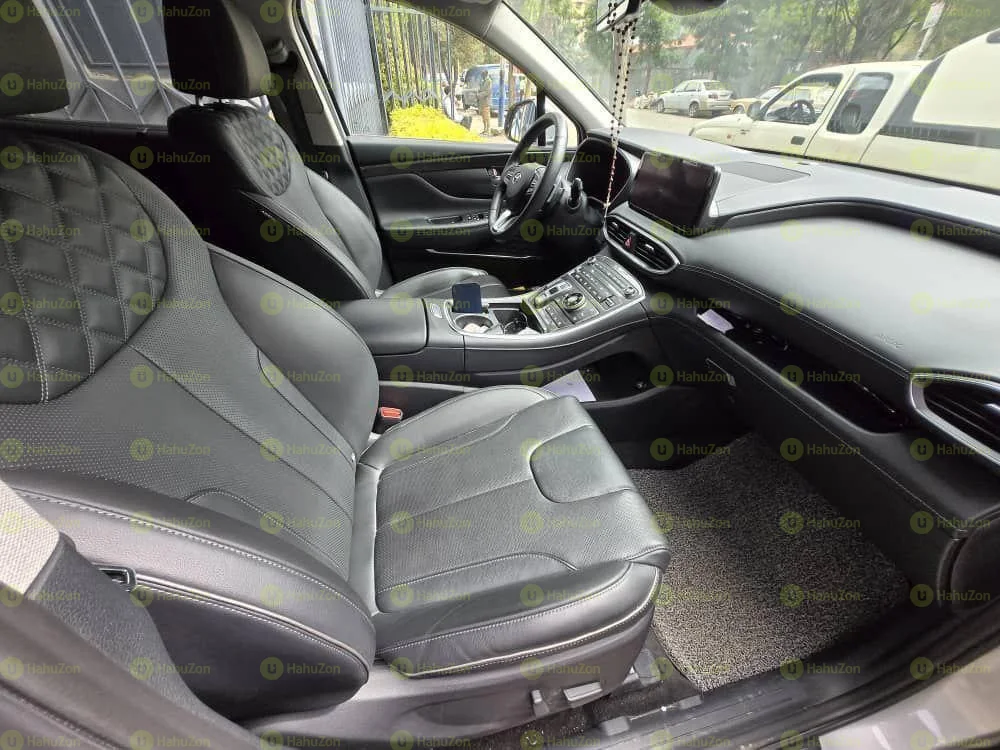 2022 Model-Hyundai Santa Fe Hybrid