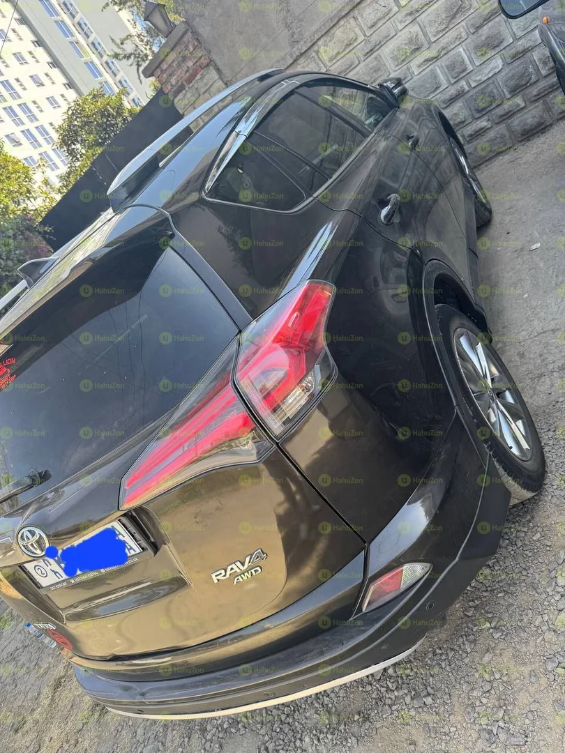 2018 Model-Toyota Rav4