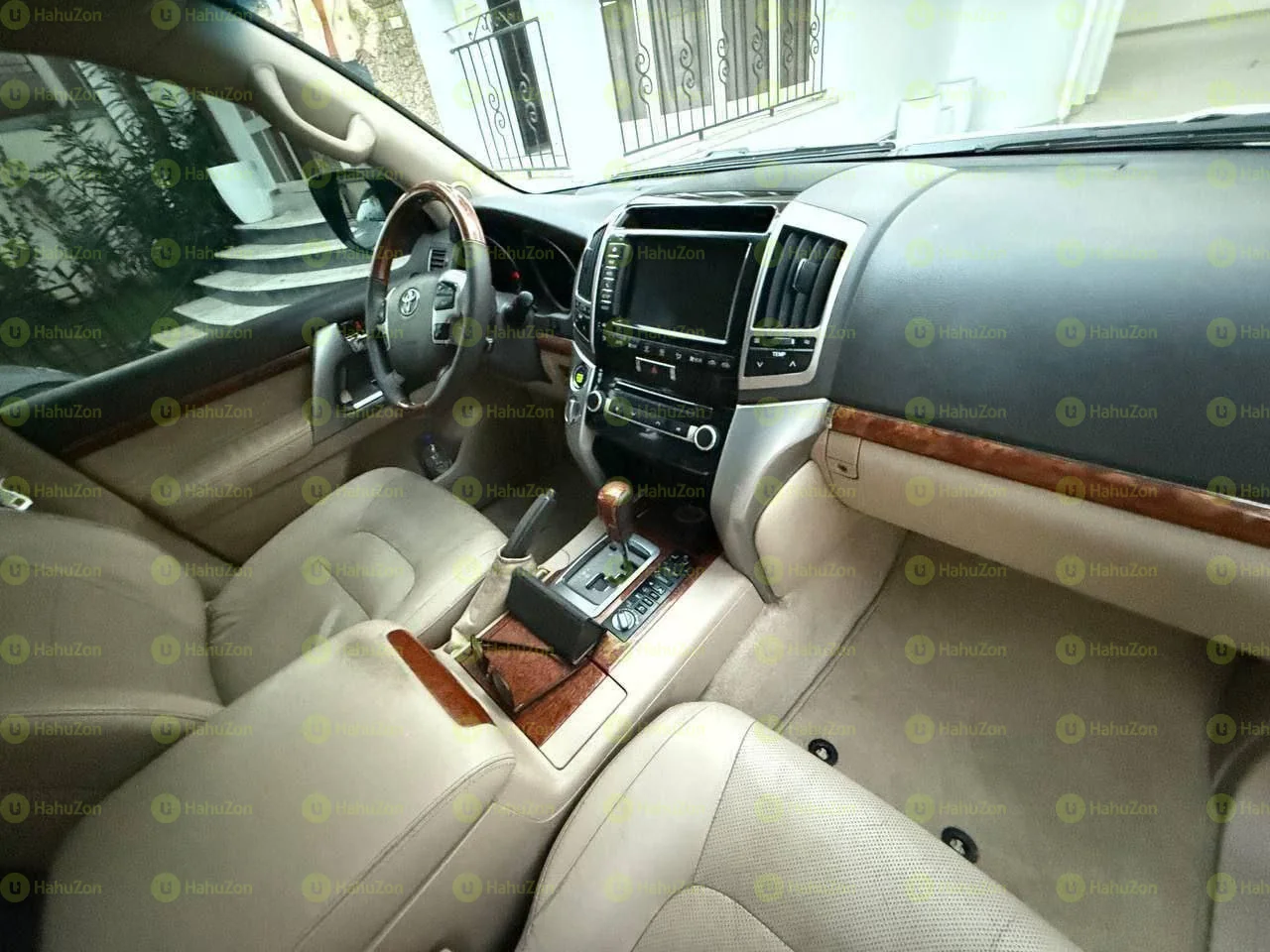 2015 Model-Toyota LandCruiser VX.R