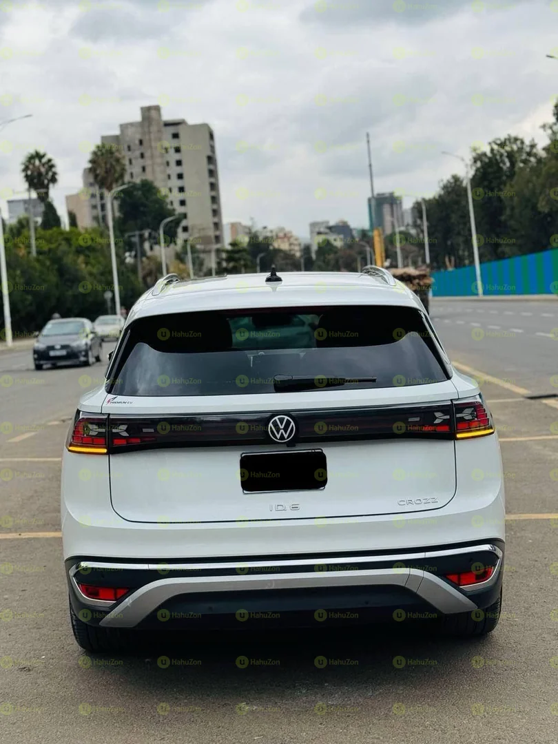 2022 Model-Volkswagen ID.6 Crozz Pro