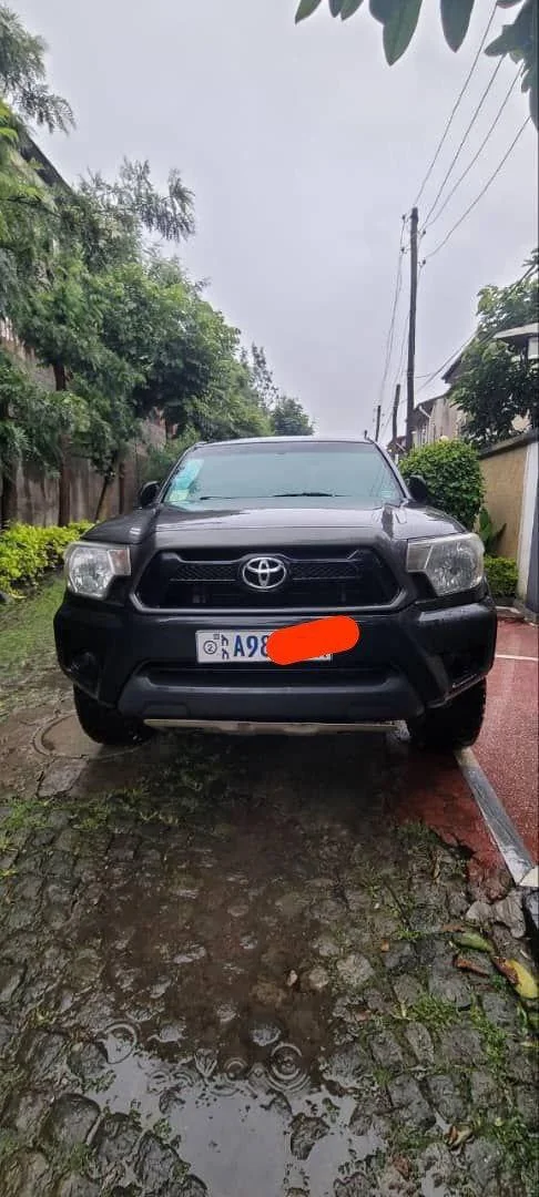 2015 Model-Toyota Tacoma