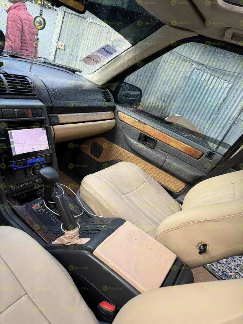 1996 Model-Land Rover Range Rover