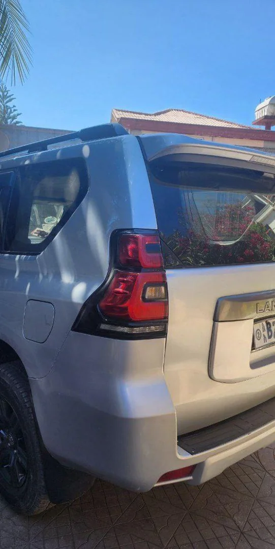 2019 Model-Toyota Landcruiser Prado