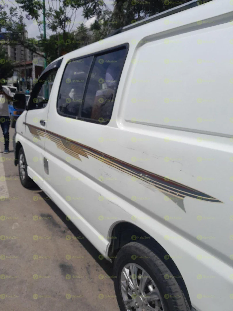 2008 Model-Toyota Hiace Dolphin