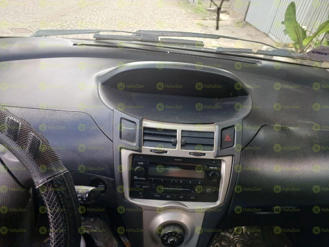 2010 Model-Toyota Yaris