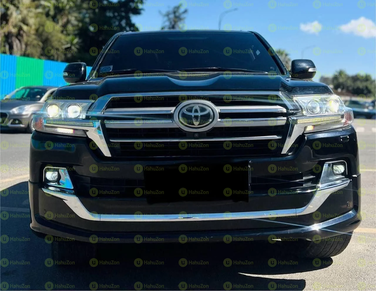 2010 Model-Toyota Land Cruiser V8 , VXR