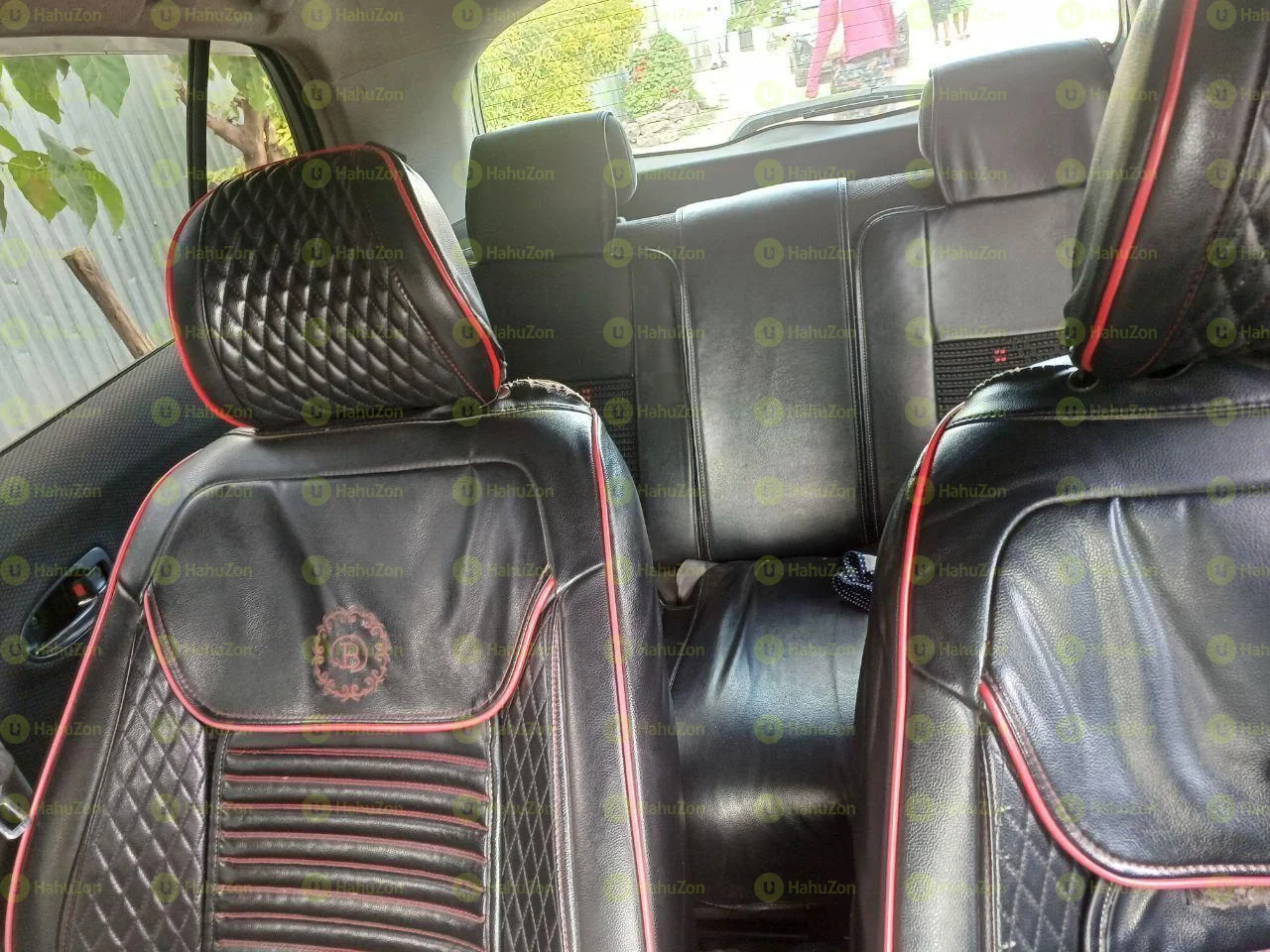 2010 Model-Toyota Yaris