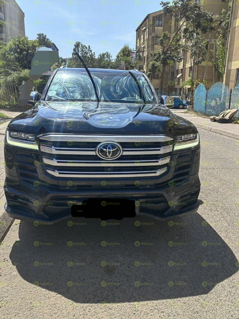 2023 Model-Toyota LandCruiser
