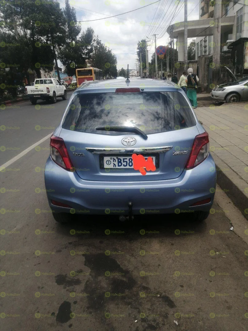 2012 Model-Toyota Yaris Compact