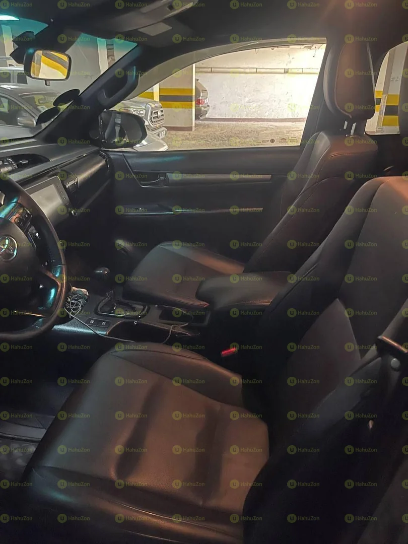 2021 Model-Toyota Hilux Invincible X Cap