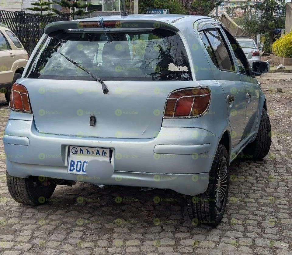 2004 Model-Toyota Vitz