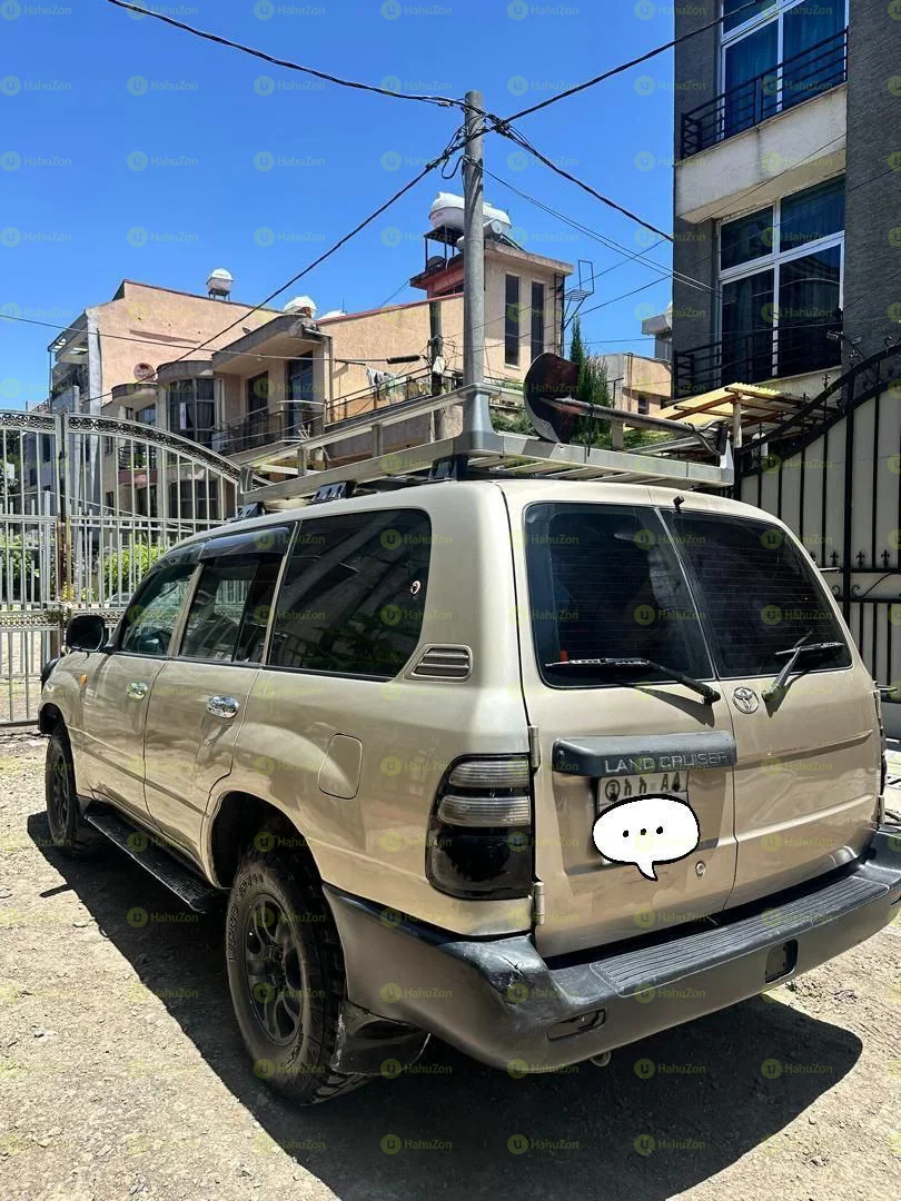 2005 Model-Toyota Land cruiser 1O5