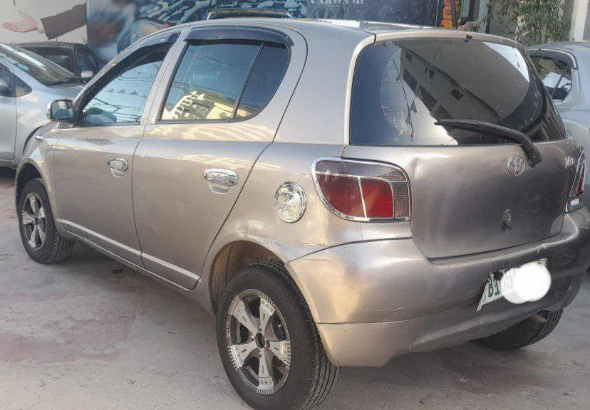 2002 Model-Toyota Vitz