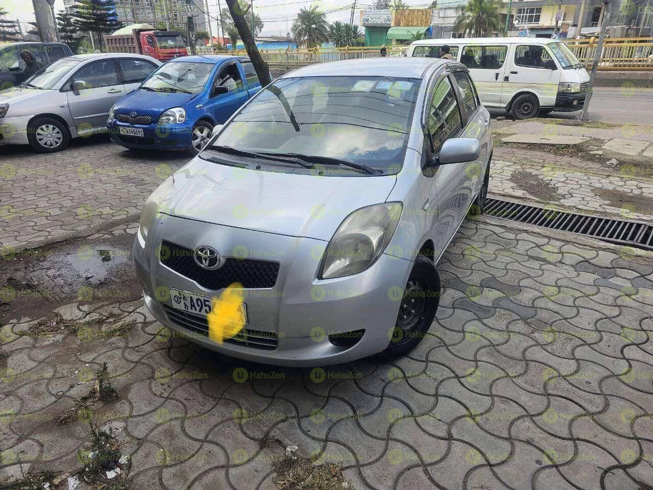 2008 Model-Toyota Yaris Compact