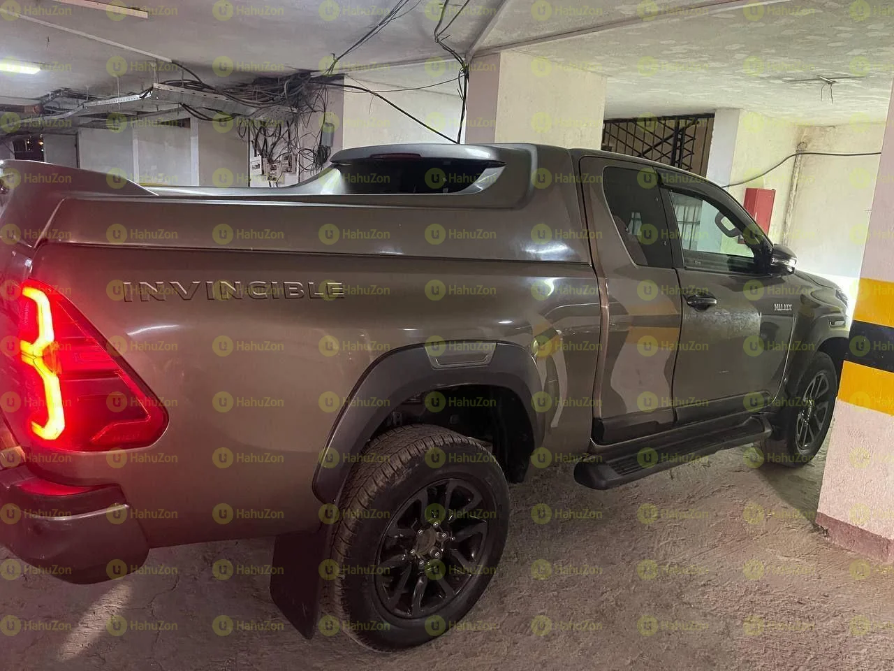 2021 Model-Toyota Hilux Invincible