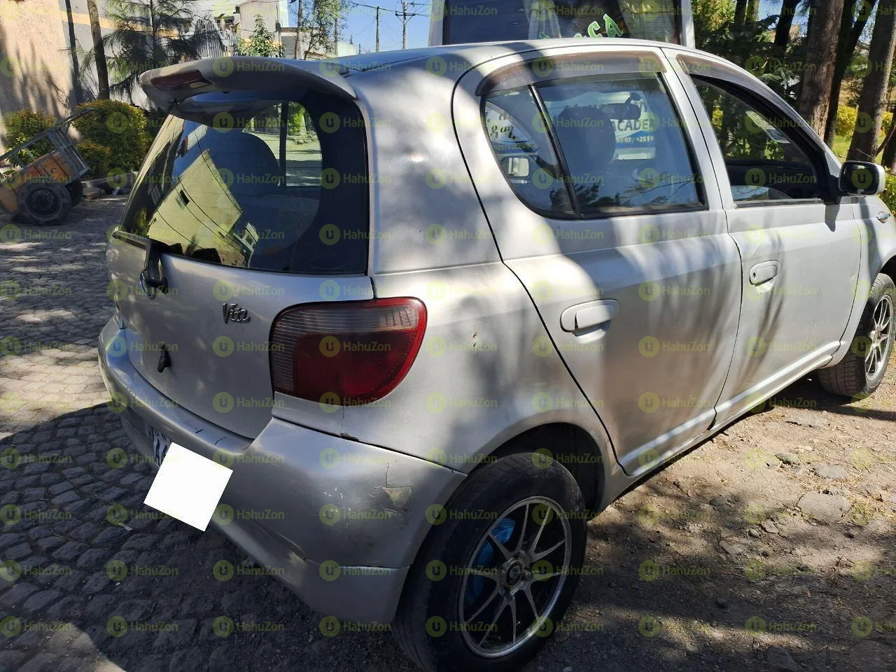 2001 Model-Toyota Vitz