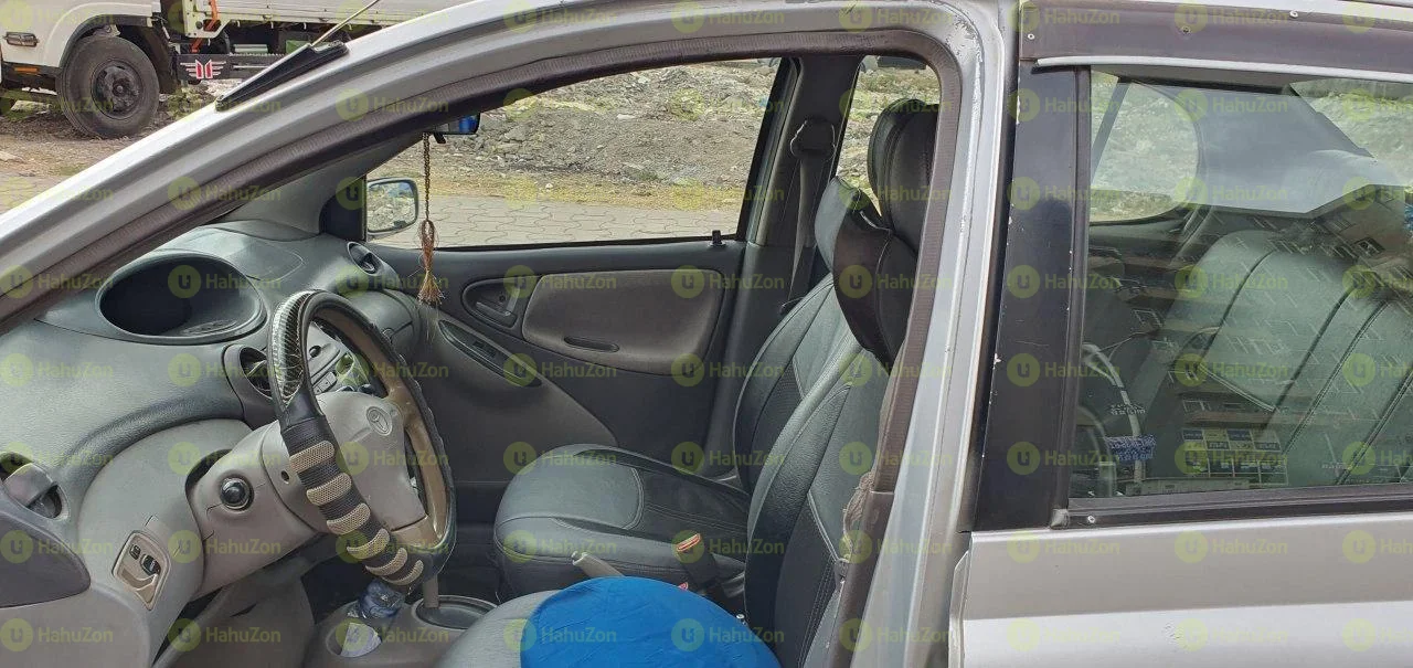 1990 Model-Toyota Platz