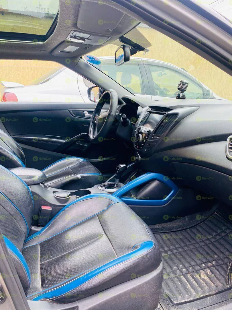2014 Model-Hyundai Veloster
