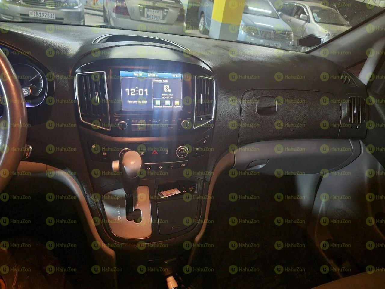 2020 Model-Hyundai Grand Starex