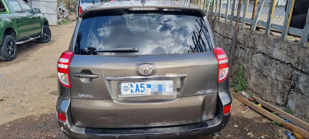 2012 Model-Toyota Rav4