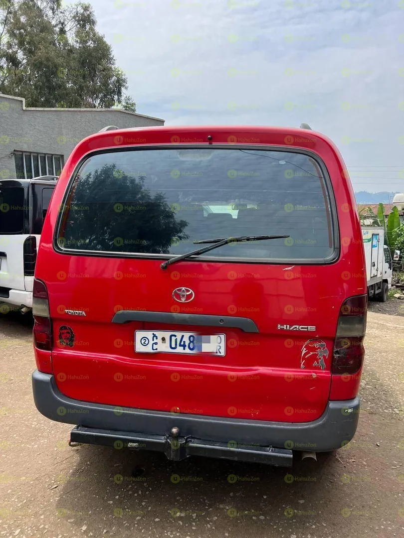 2003 Model-Toyota Hiace Dolphin