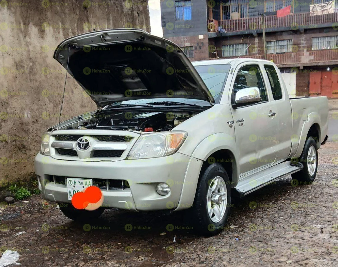 2008 Model-Toyota Hilux King Cab