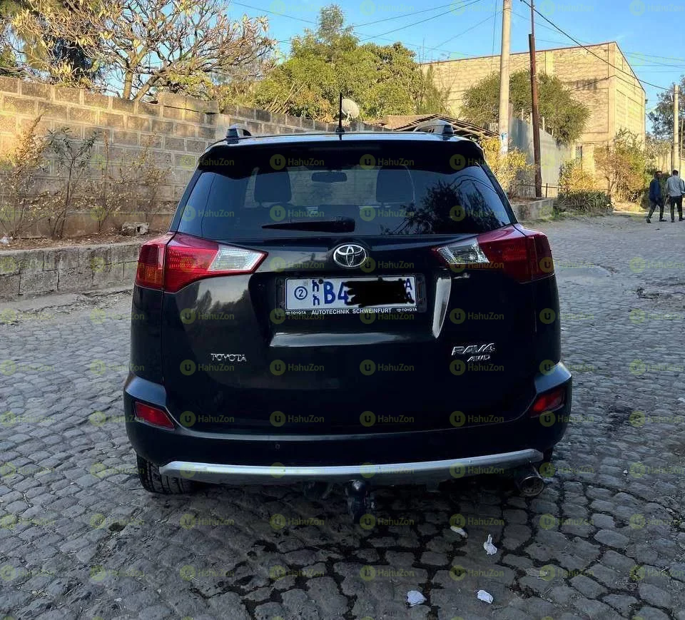 2015 Model-Toyota Rav4
