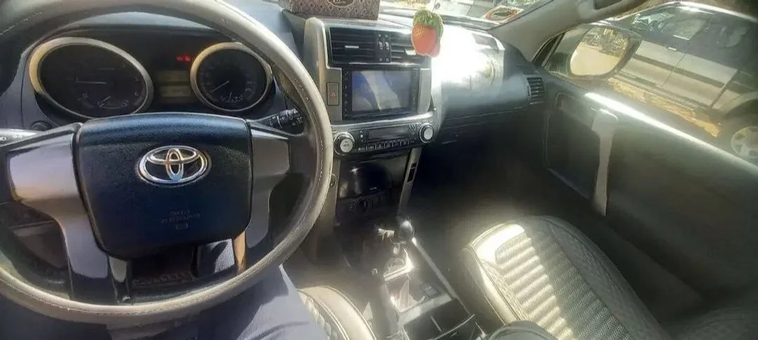2012 Model-Toyota Landcruiser Prado