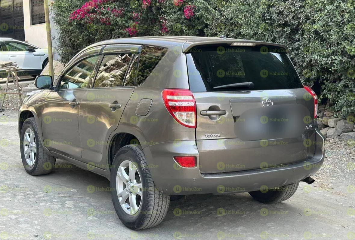 2009 Model-Toyota Rav4