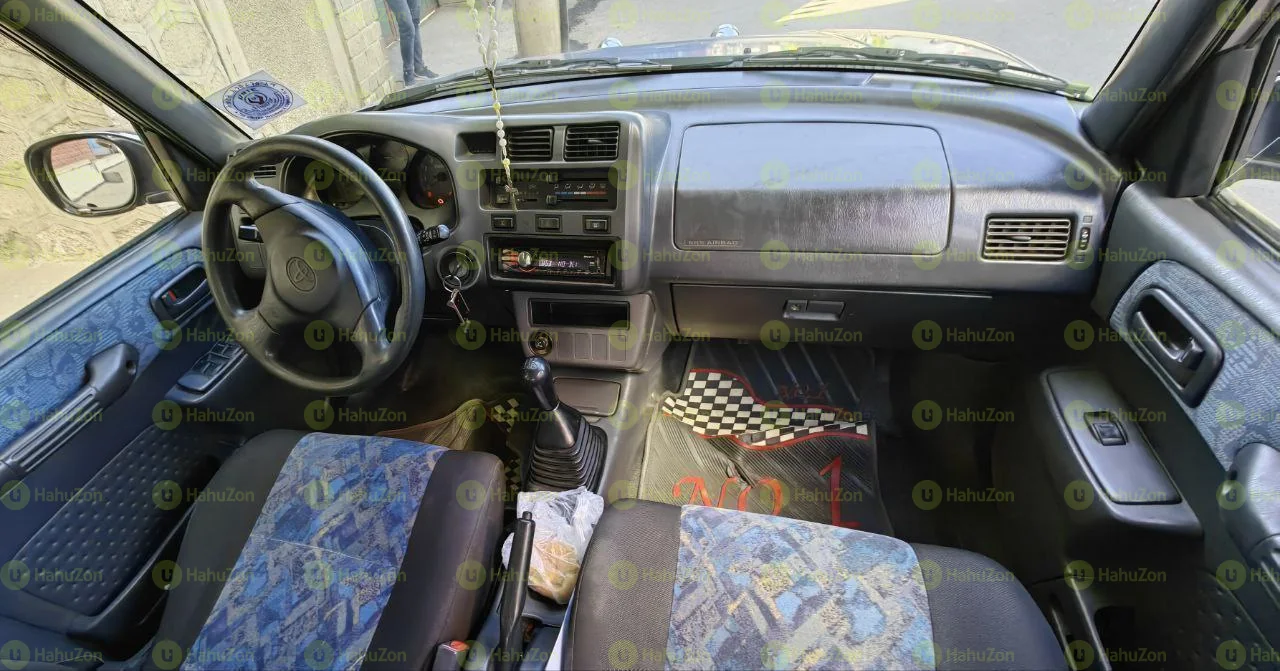 1998 Model-Toyota Rav4