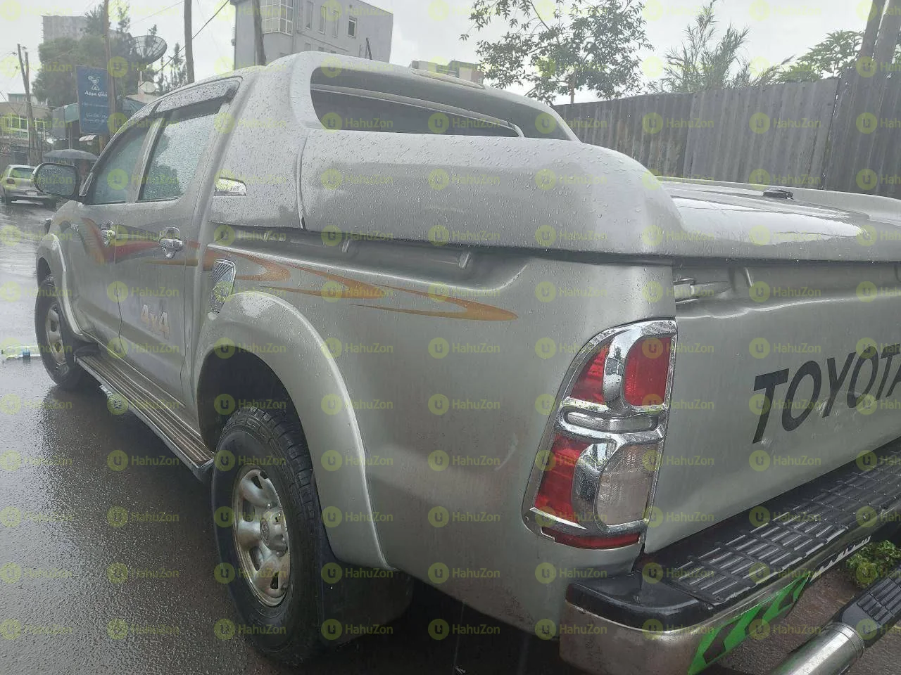 2013 Model-Toyota Hilux Double Cub