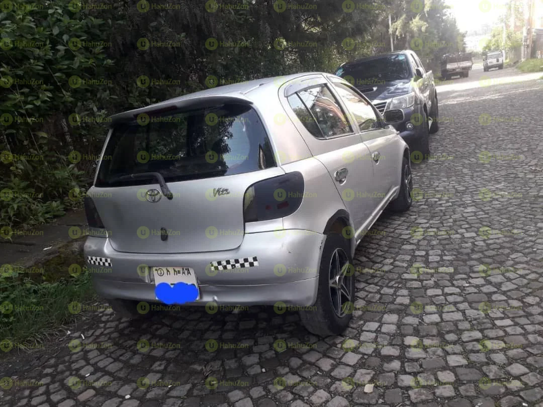 2001 Model-Toyota Vitz