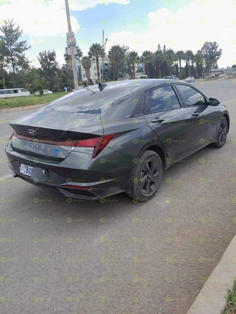 2021 Model-Hyundai Elantra
