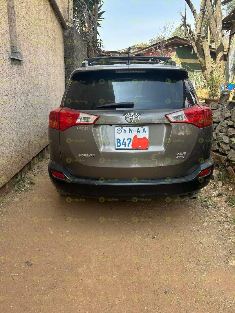 2014 Model-Toyota Rav4