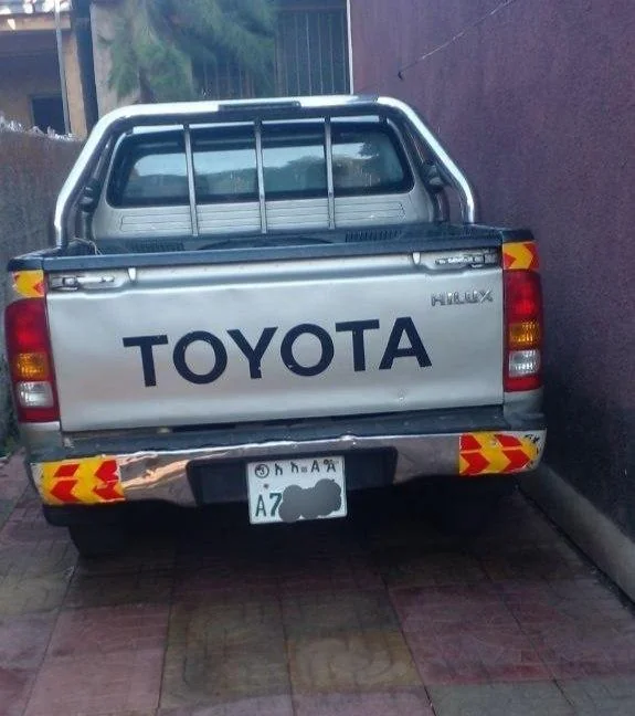 2008 Model-Toyota Hilux