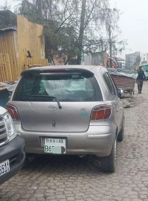 2002 Model-Toyota Vitz
