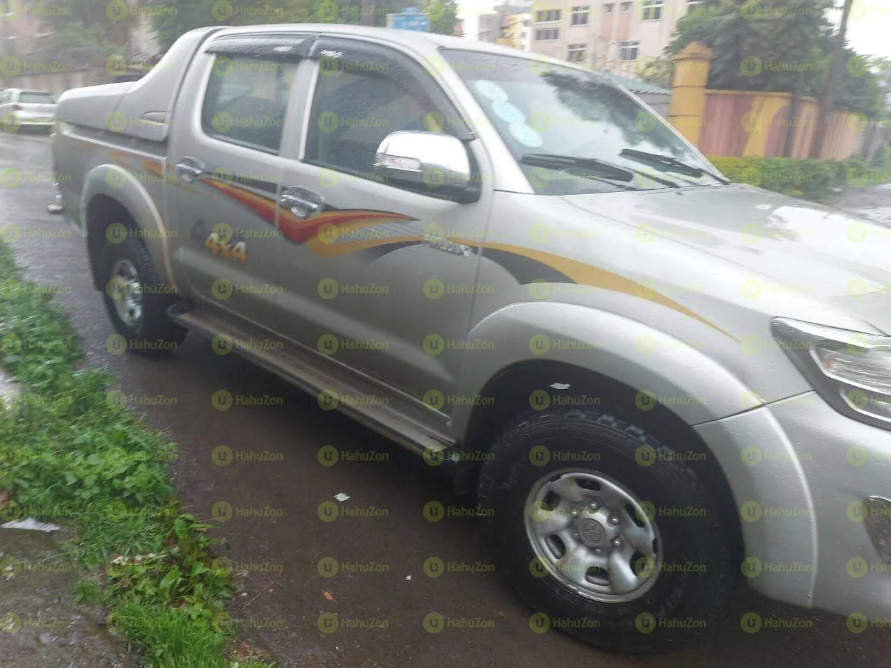 2013 Model-Toyota Hilux Double Cub