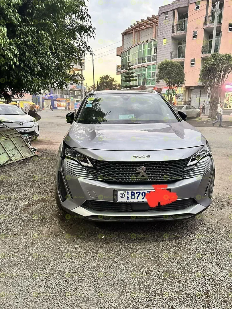 2021 Model-Peugeot 5008 GT Line