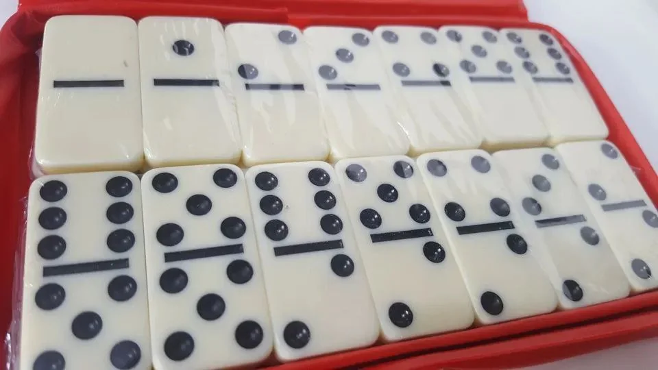 Dominoes Set 28 Pcs Double Six ivory color