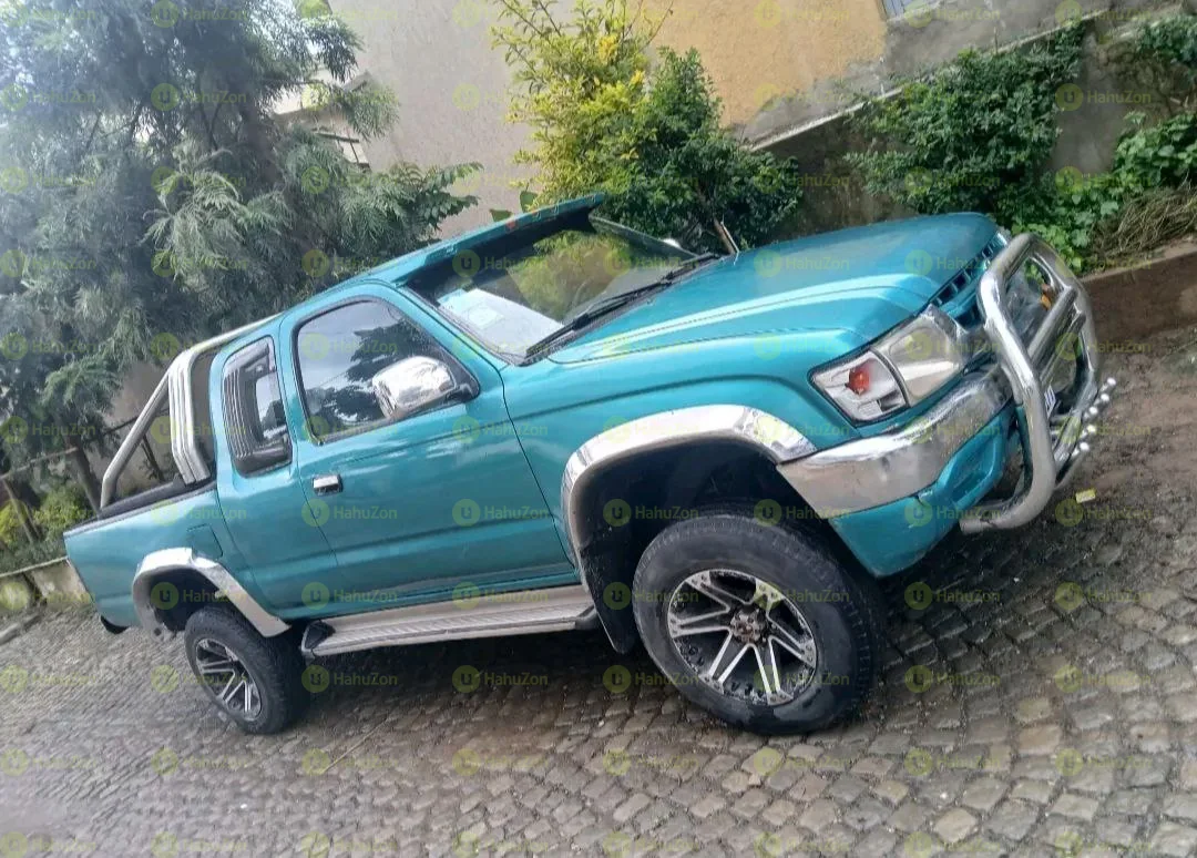 2001 Model-Toyota Hilux