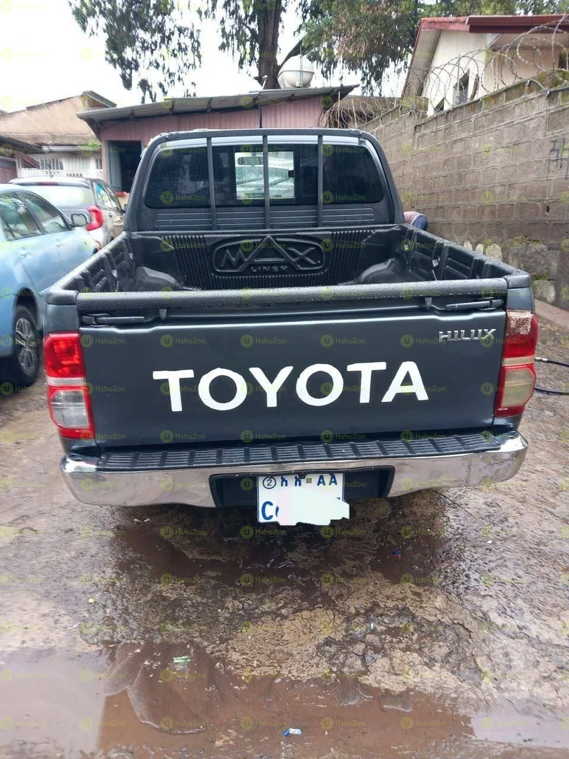 2012 Model-Toyota Hilux