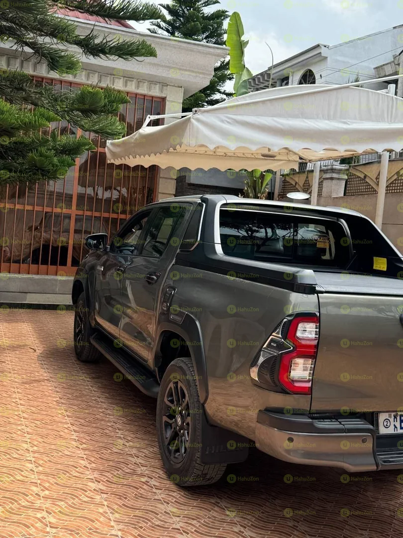2021 Model-Toyota invisible