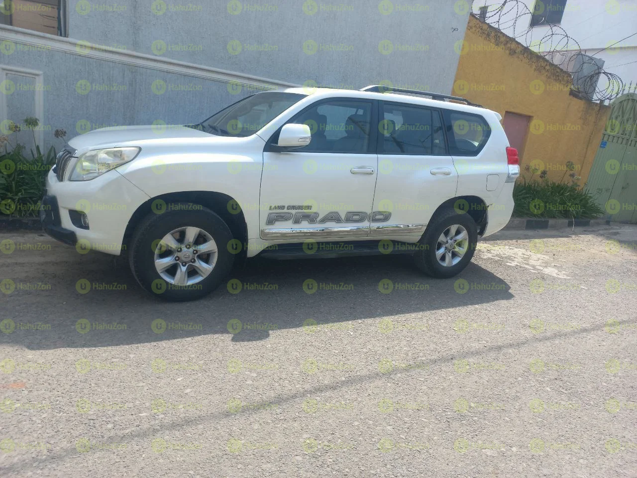 2011 Model-Toyota Land Cruiser Prado