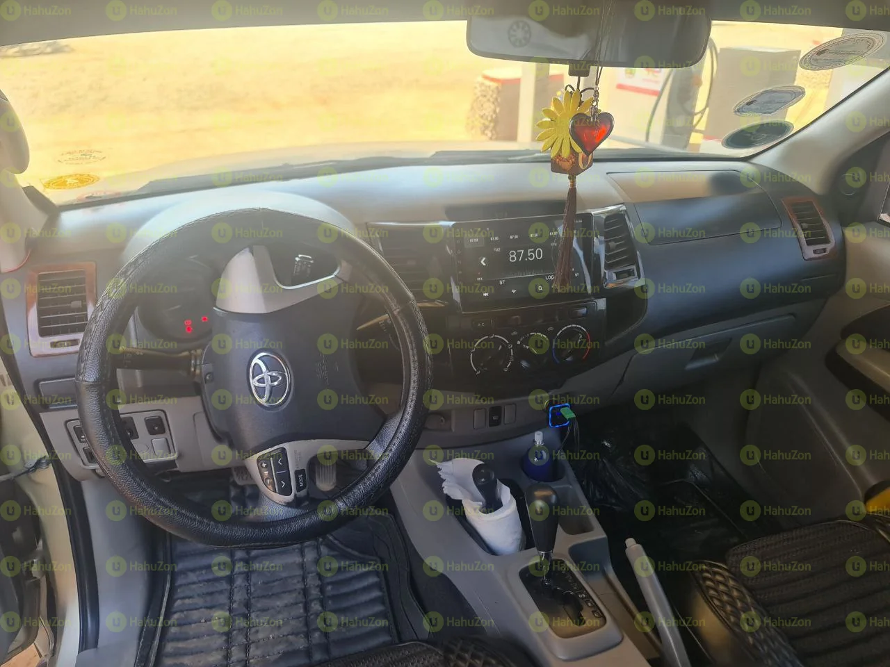 2008 Model-Toyota Hilux