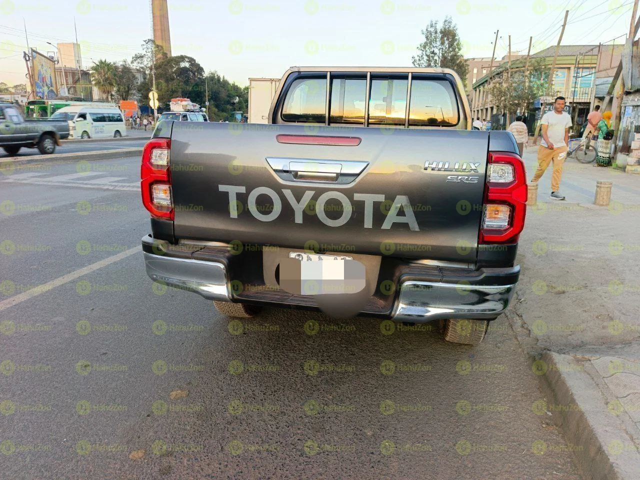 2023 Model-Toyota Hilux SR5
