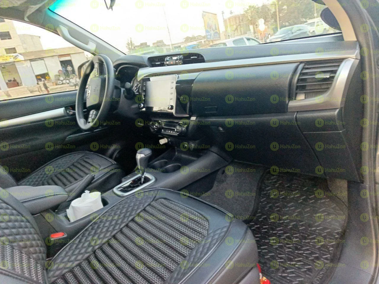 2023 Model-Toyota Hilux SR5