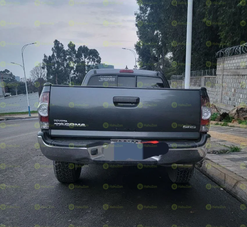 2014 Model-Toyota Tacoma