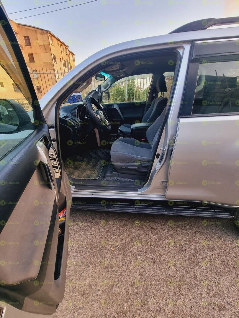 2013 Model-Toyota Prado