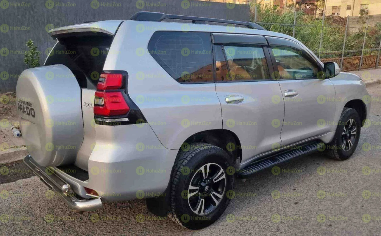 2013 Model-Toyota Prado