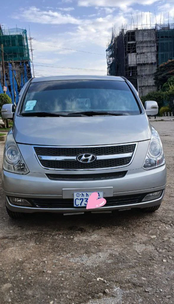 2012 Model-Hyundai Grand Starex